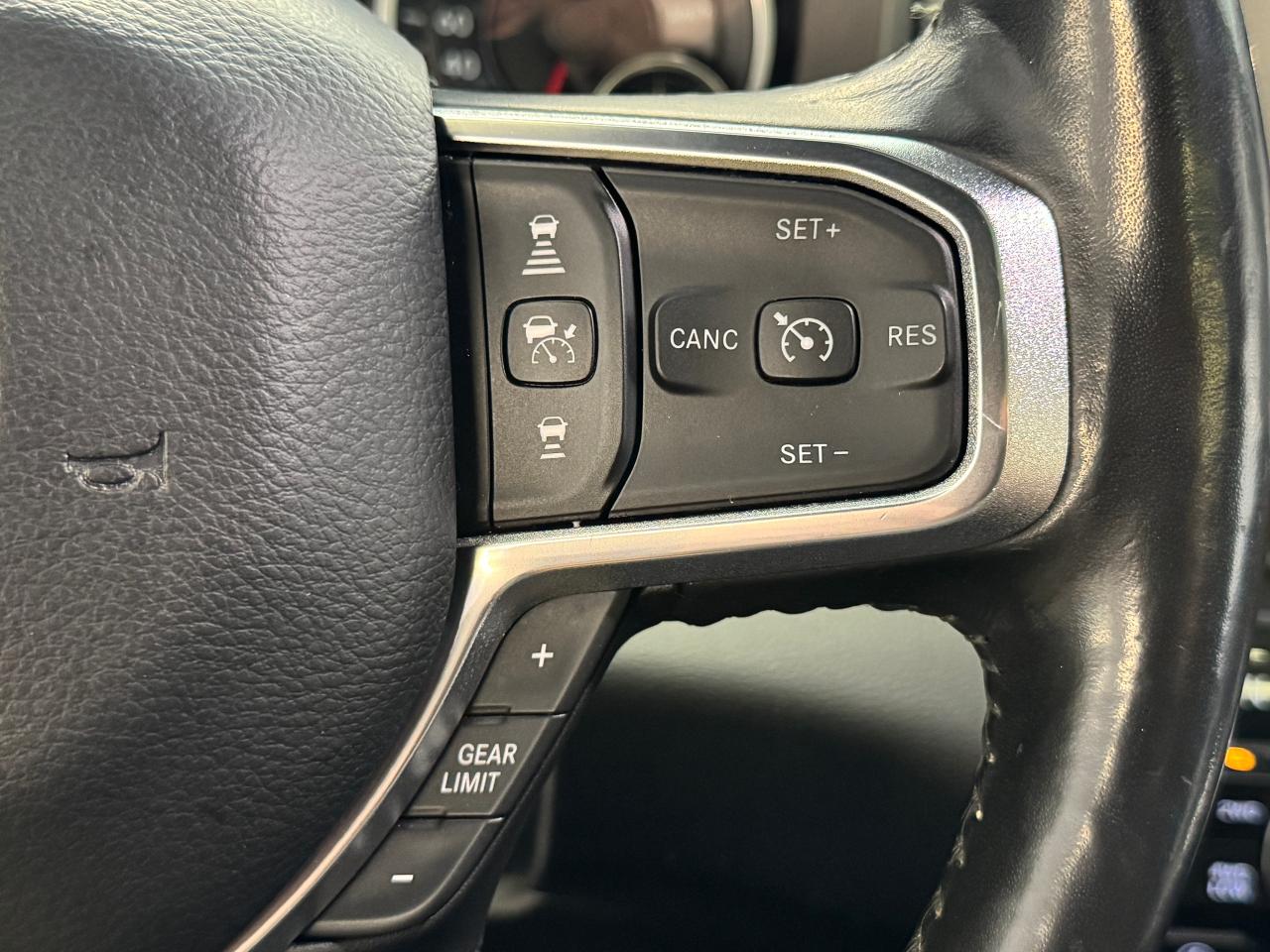 2020 RAM 1500 Laramie+Roof+Adaptive Cruise+NewTires+CLEAN CARFAX Photo47