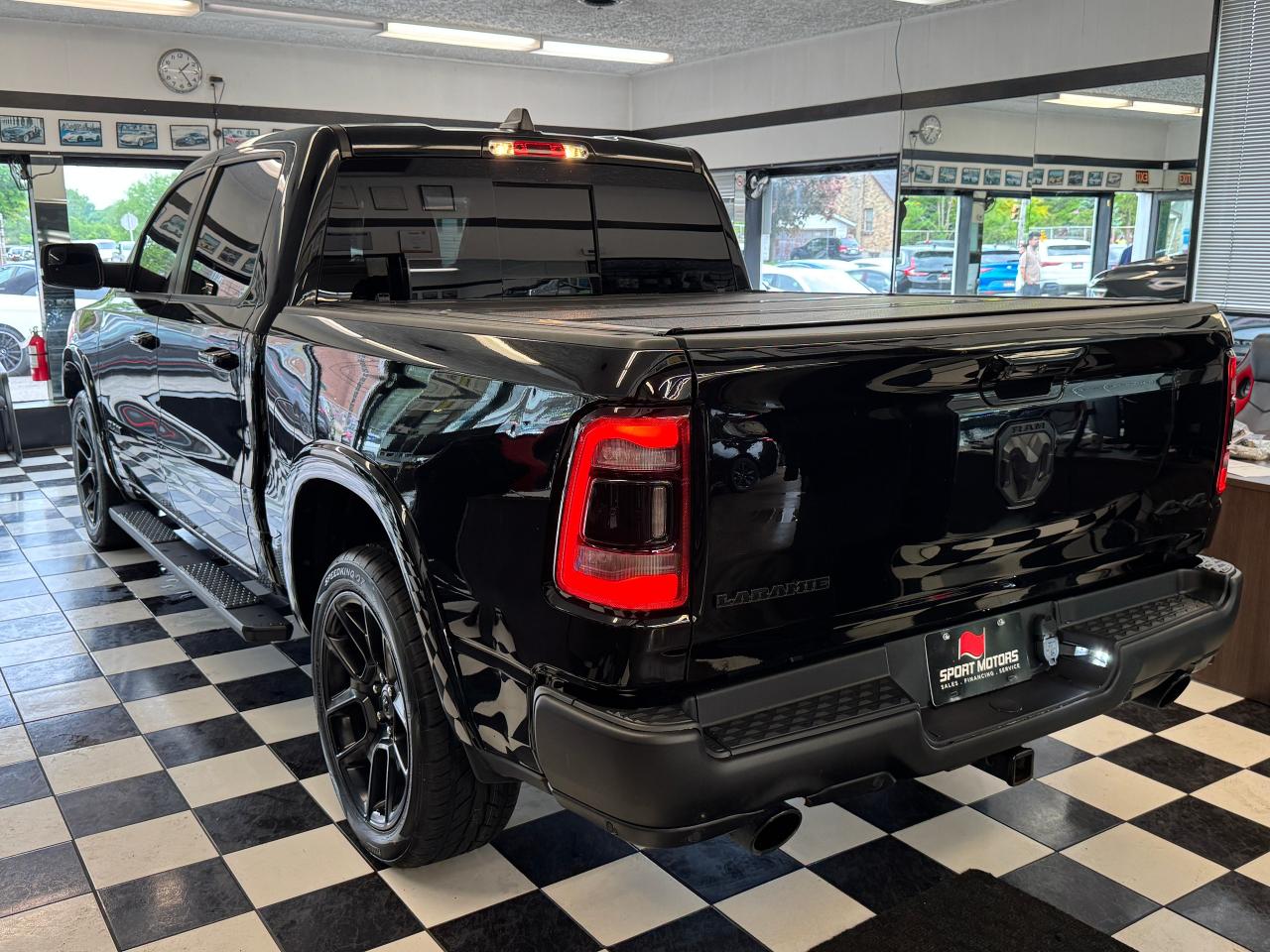 2020 RAM 1500 Laramie+Roof+Adaptive Cruise+NewTires+CLEAN CARFAX Photo11