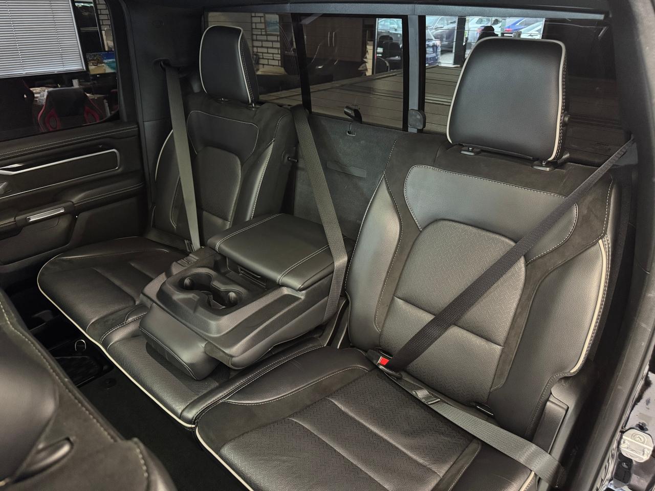 2020 RAM 1500 Laramie+Roof+Adaptive Cruise+NewTires+CLEAN CARFAX Photo31