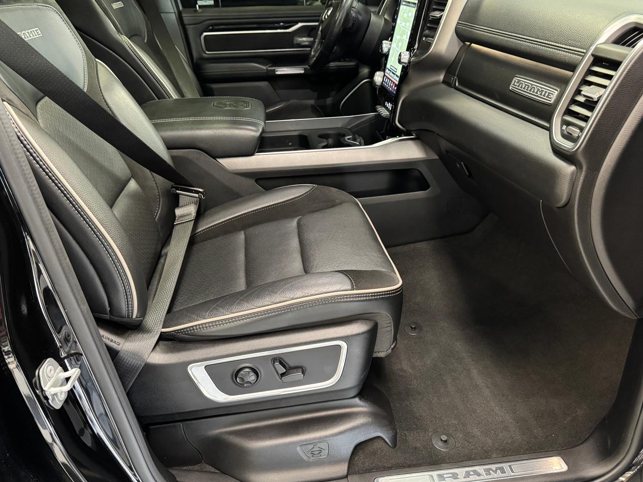 2020 RAM 1500 Laramie+Roof+Adaptive Cruise+NewTires+CLEAN CARFAX - Photo #28