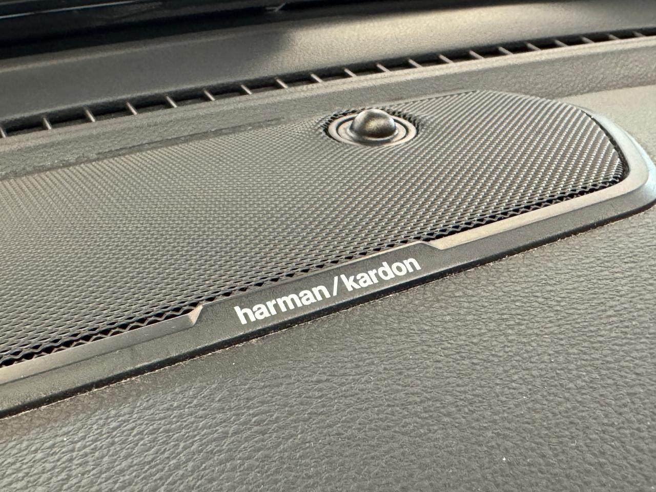 2020 RAM 1500 Laramie+Roof+Adaptive Cruise+NewTires+CLEAN CARFAX - Photo #4
