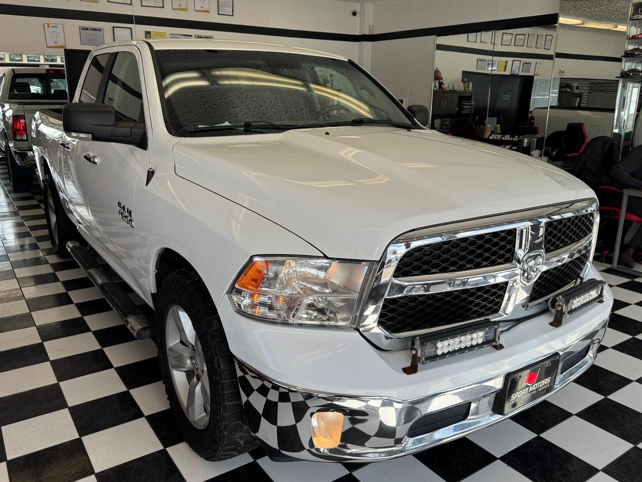 2017 RAM 1500 2WD Quad Cab SLT+A/C+Camera - Photo #8