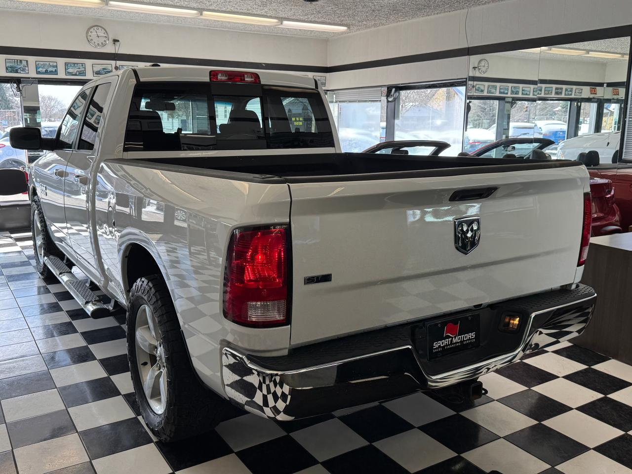 2017 RAM 1500 2WD Quad Cab SLT+A/C+Camera Photo5