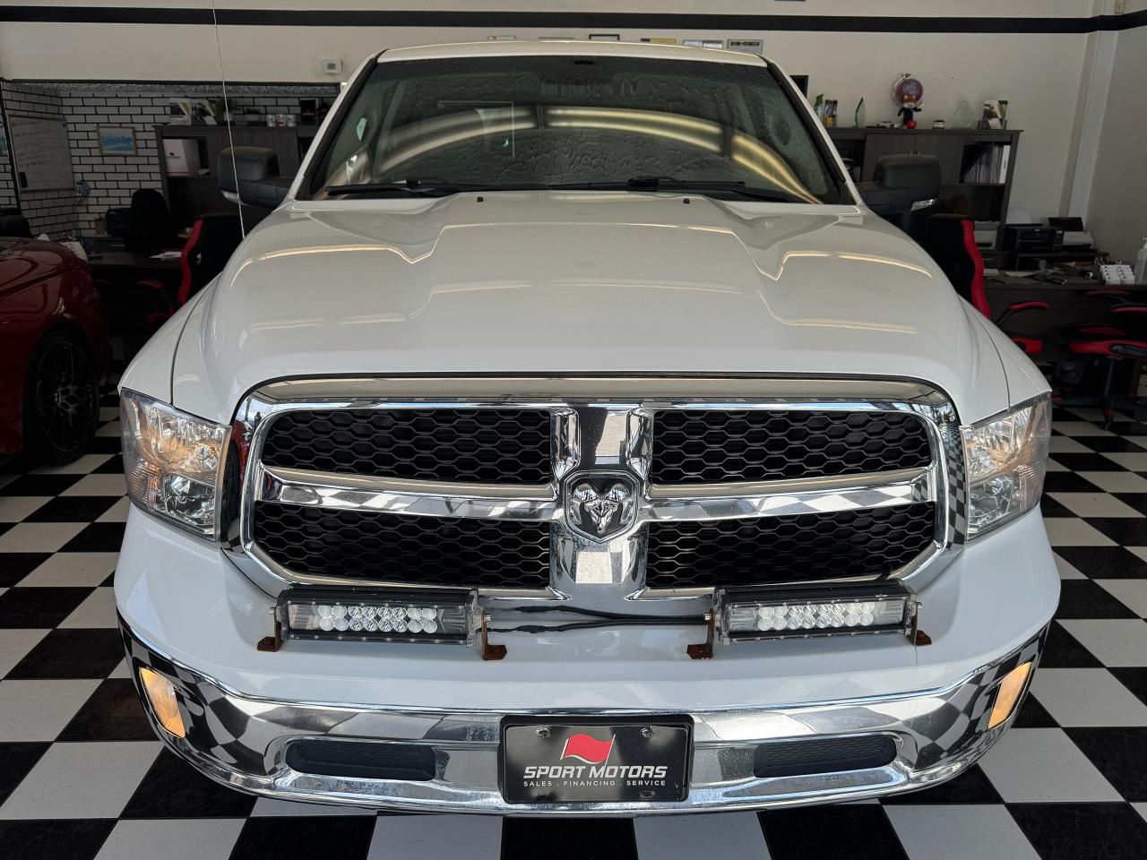 2017 RAM 1500 2WD Quad Cab SLT+A/C+Camera Photo9