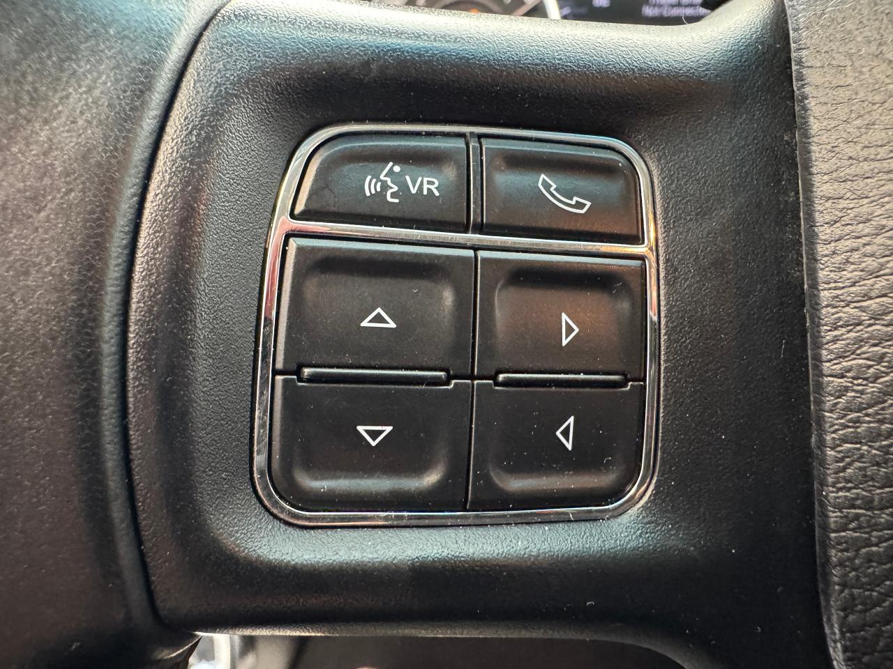 2017 RAM 1500 2WD Quad Cab SLT+A/C+Camera Photo29