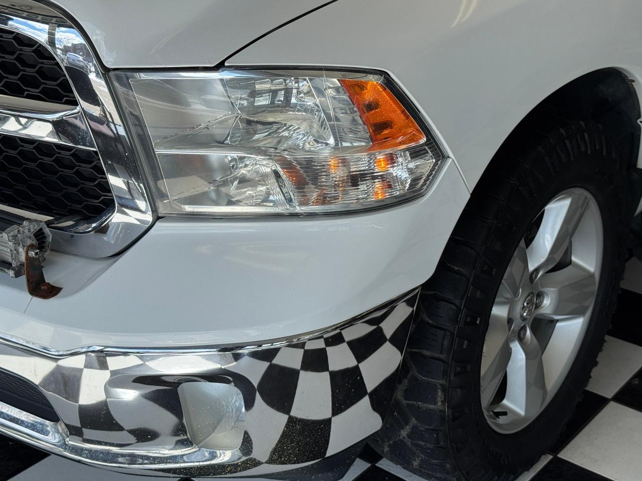 2017 RAM 1500 2WD Quad Cab SLT+A/C+Camera Photo34