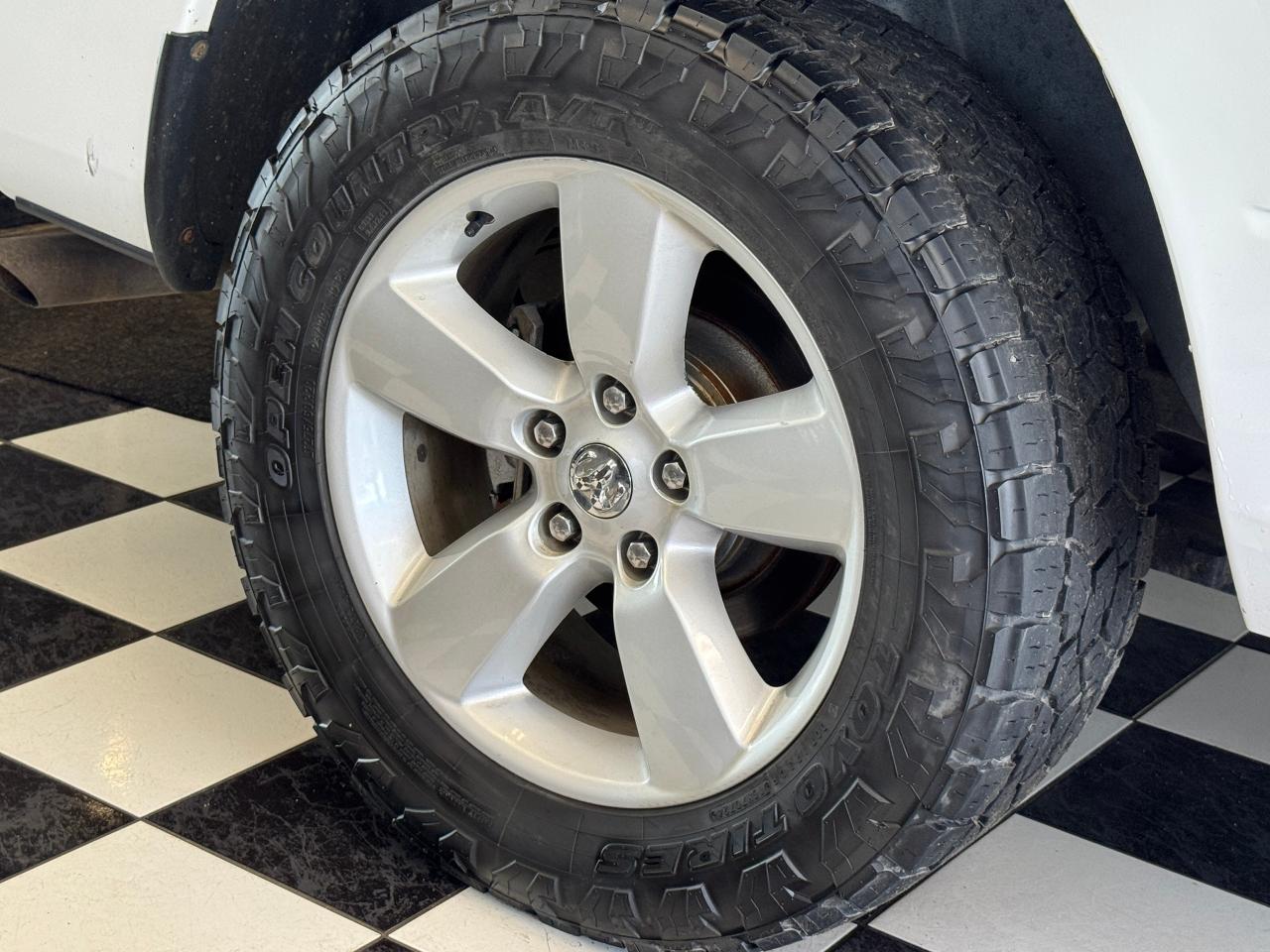 2017 RAM 1500 2WD Quad Cab SLT+A/C+Camera Photo39