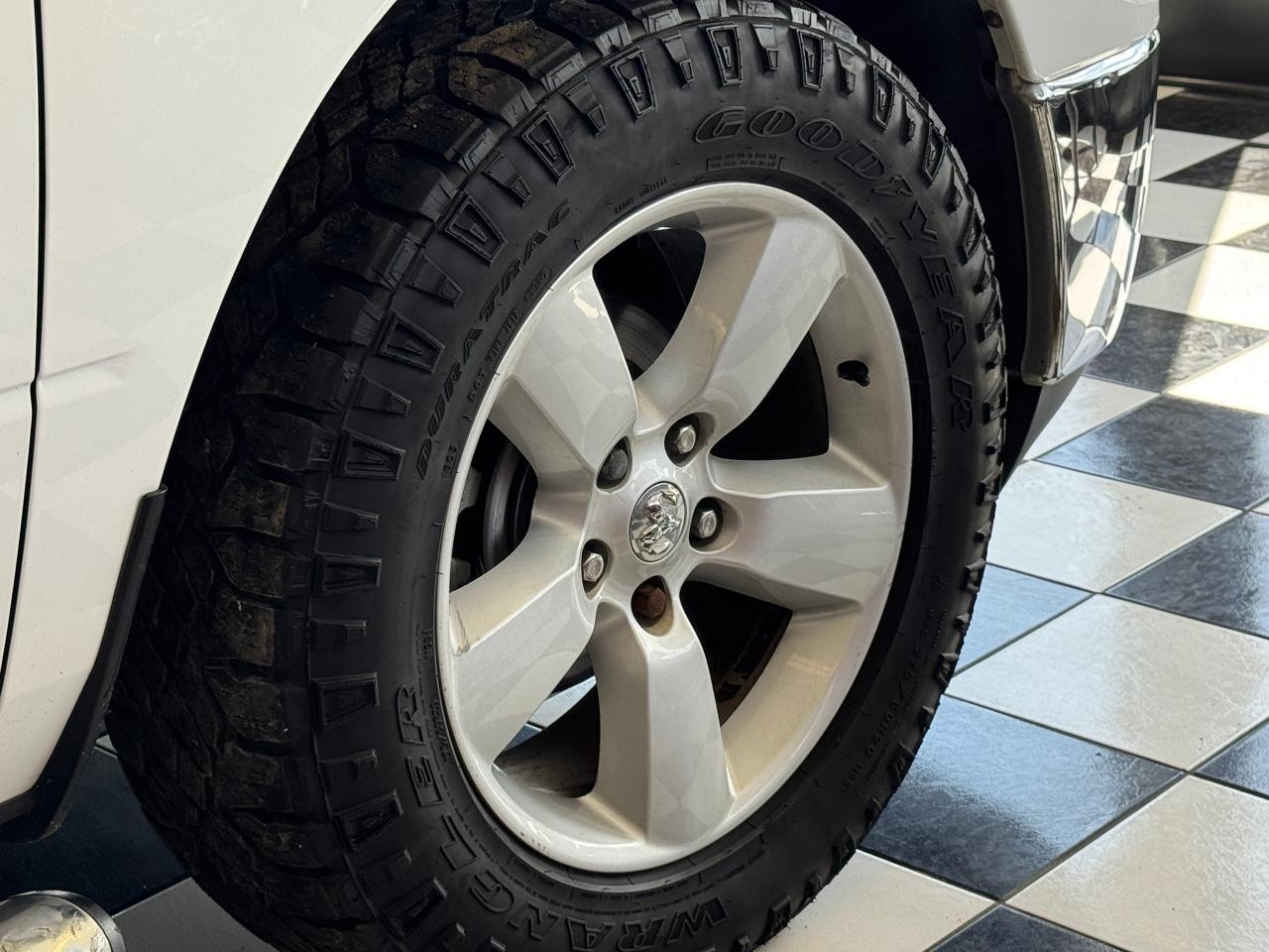 2017 RAM 1500 2WD Quad Cab SLT+A/C+Camera Photo40