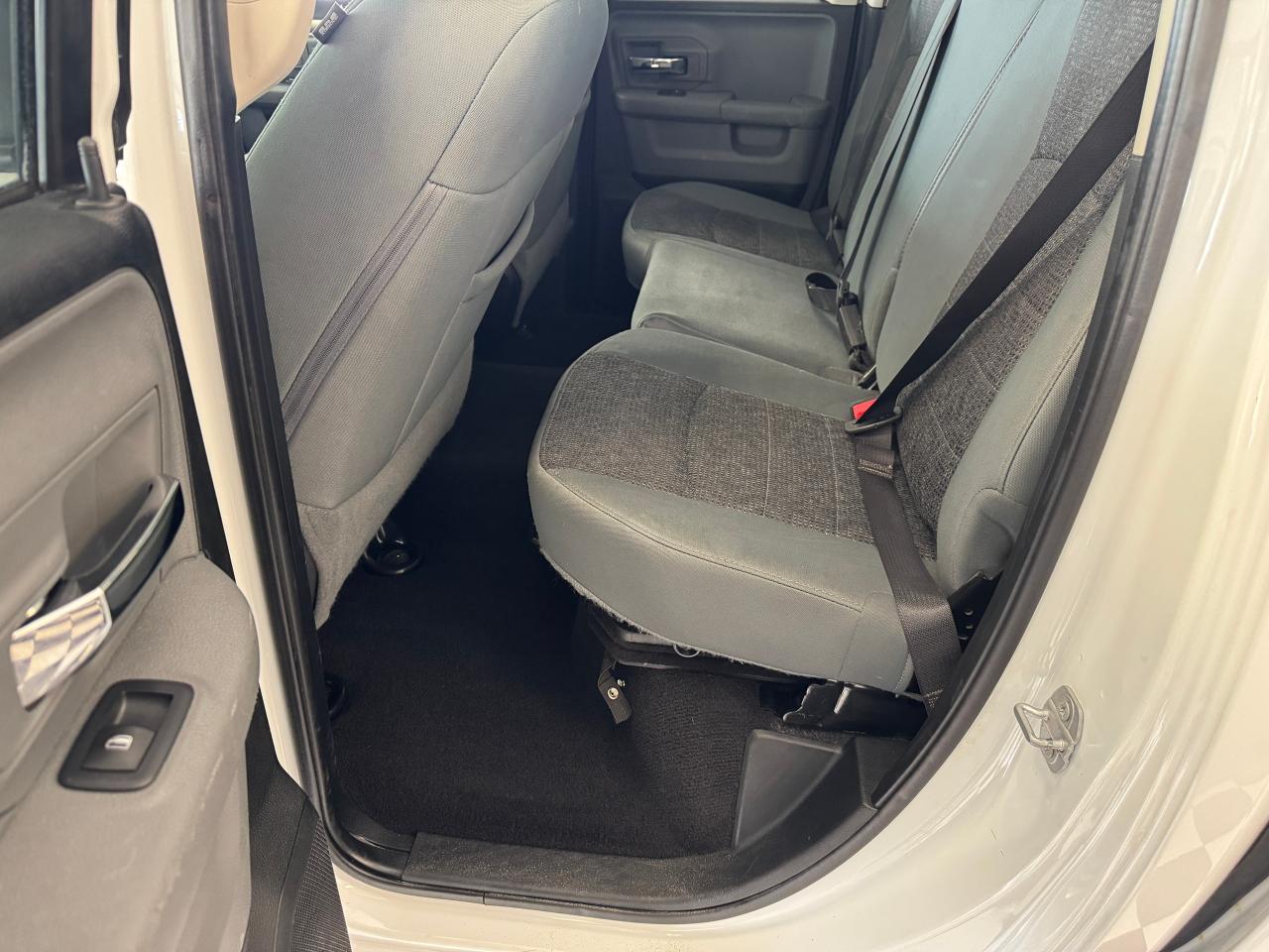 2017 RAM 1500 2WD Quad Cab SLT+A/C+Camera Photo22