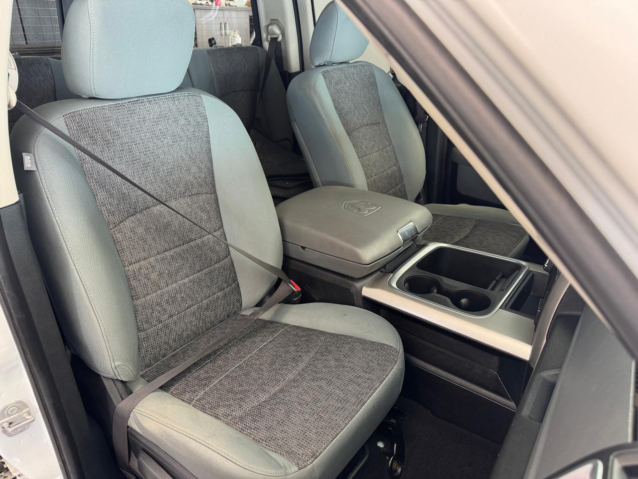 2017 RAM 1500 2WD Quad Cab SLT+A/C+Camera Photo21