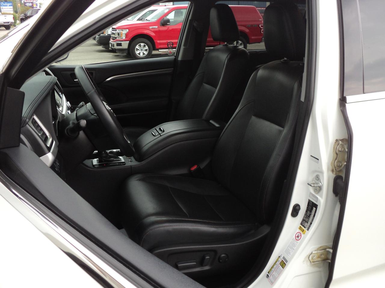 2019 Toyota Highlander Limited AWD 3.5L6cyl 7Seater RoofNavLeatherHeated - Photo #11