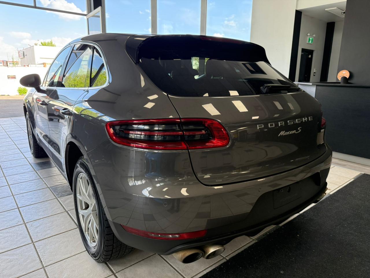 2017 Porsche Macan AWD 4dr S | ALL CREDIT ACCEPTED!! - Photo #5