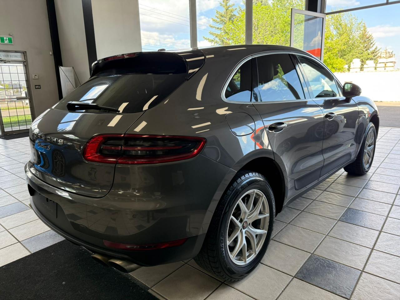 2017 Porsche Macan AWD 4dr S | ALL CREDIT ACCEPTED!! - Photo #7