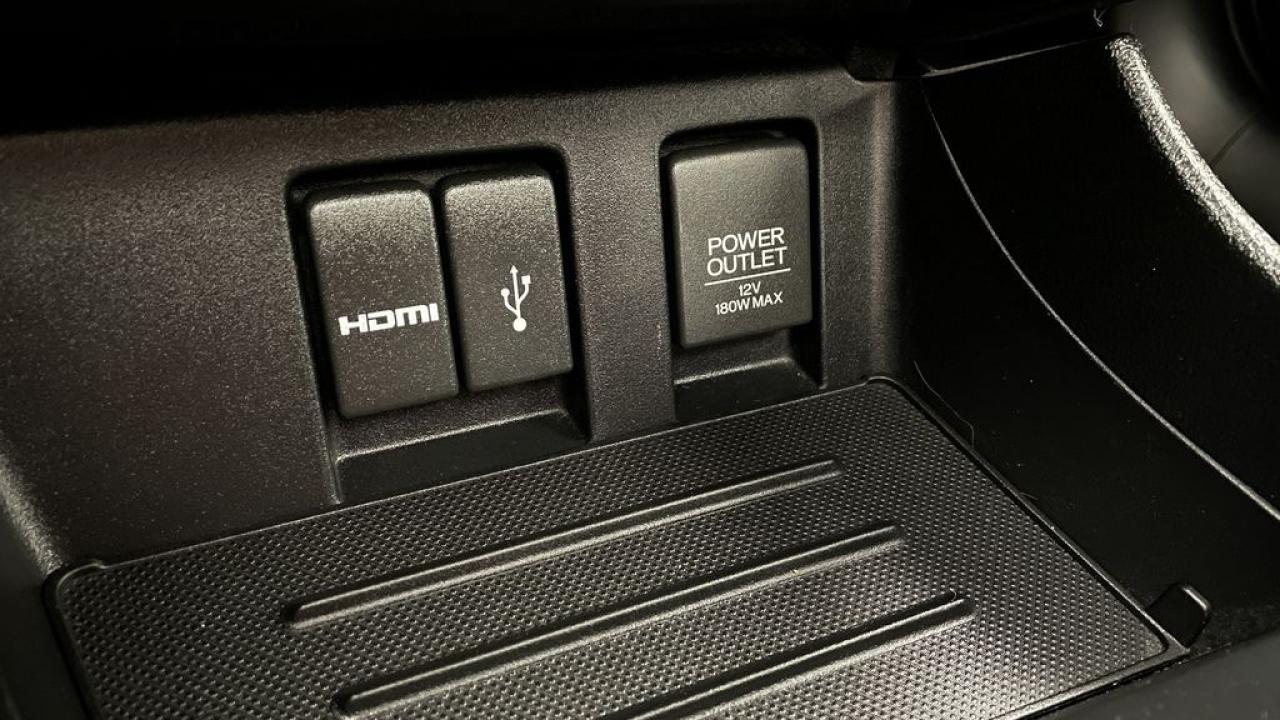 12579572