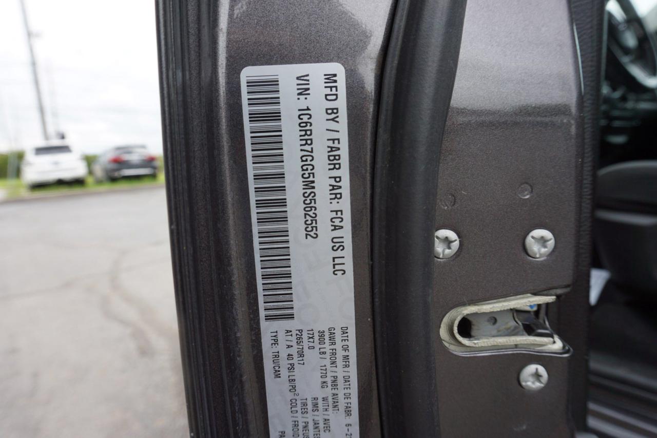 2021 RAM 1500 3.5L V6 SLT 4WD CERTIFIED *ACCIDENT FREE*DODGE MAINTAIN* CAMERA BLUETOOTH HEATED SEATS/STEERING CRUISE ALLOYS SIDE RUNNING BOARDS - Photo #35