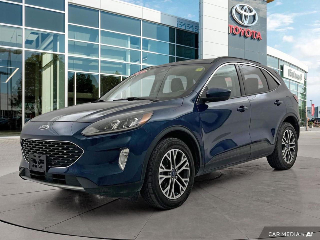 Used 2020 Ford Escape SEL | Local | Remote Start | NAV for sale in Winnipeg, MB