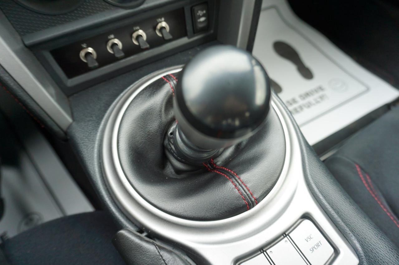 2015 Scion FR-S 2.0L 6 SPEED CERTIFIED *ACCIDENT FREE* CAMERA BLUETOOTH CRUISE ALLOYS - Photo #19