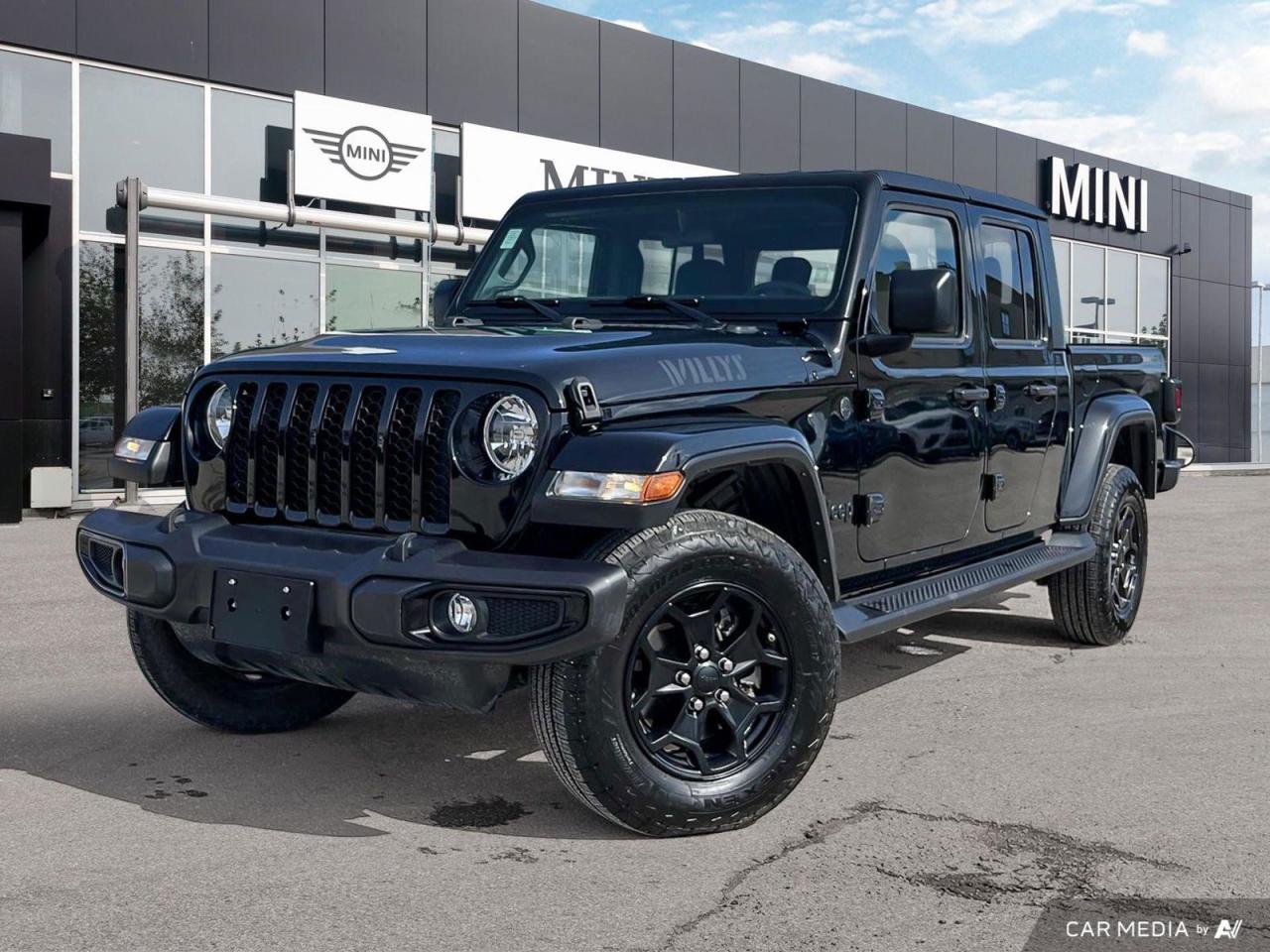 Used 2023 Jeep Gladiator Willys 5.99% O.A.C for sale in Winnipeg, MB