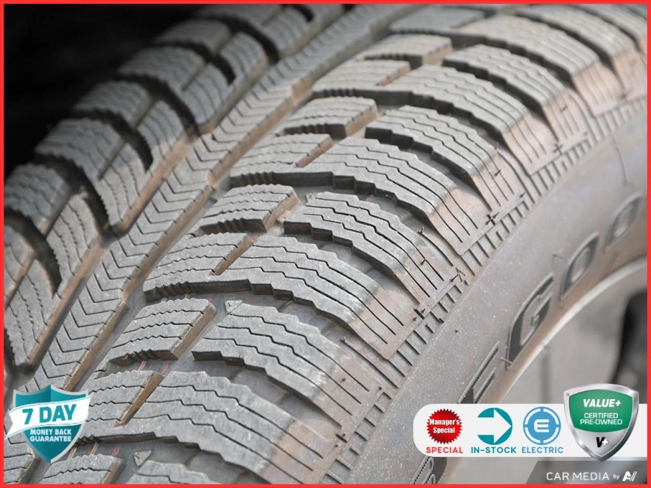 2023 Ford F-150 Lightning XLT NEW ALL SEASON TIRES | WINTER TIRES INCLUDED| 312 Photo