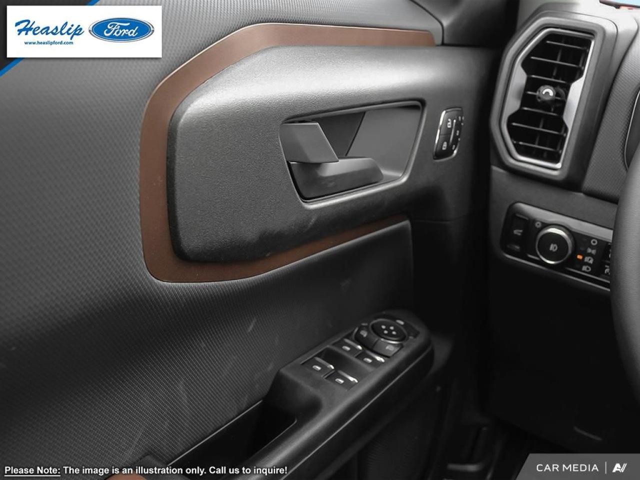 2025 Ford Bronco Sport Outer Banks Photo5