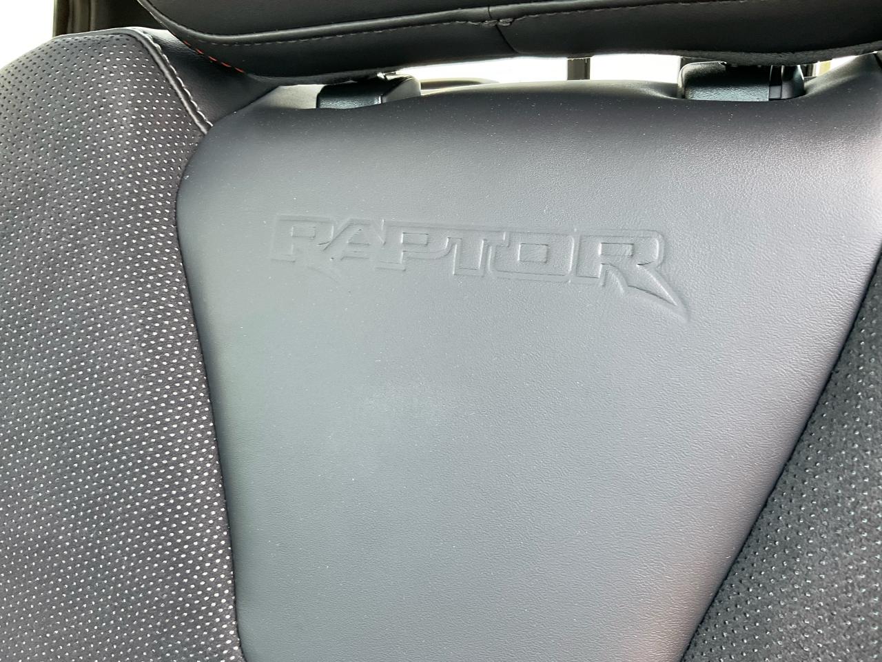 1748602583