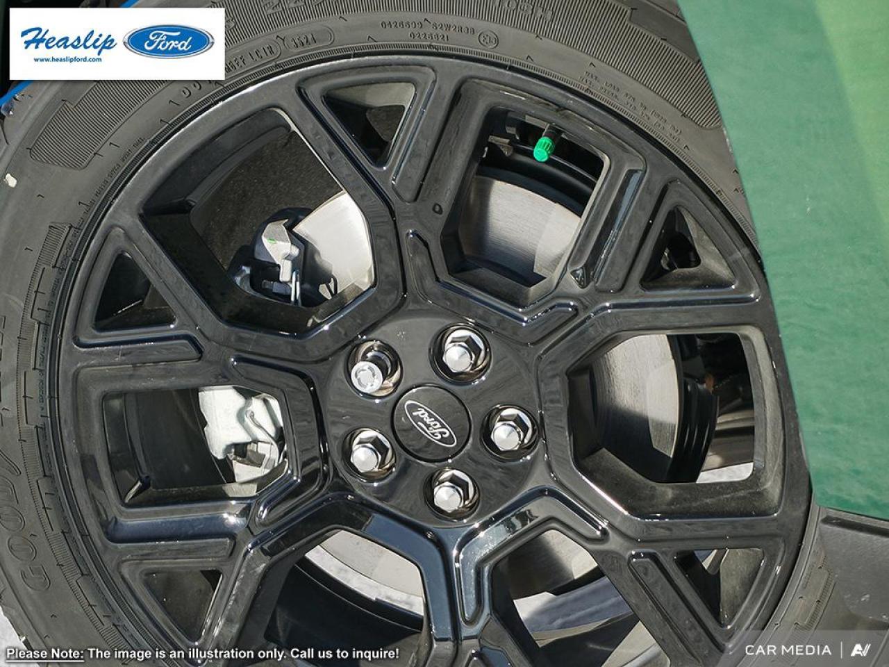 2025 Ford Maverick XLT Photo5