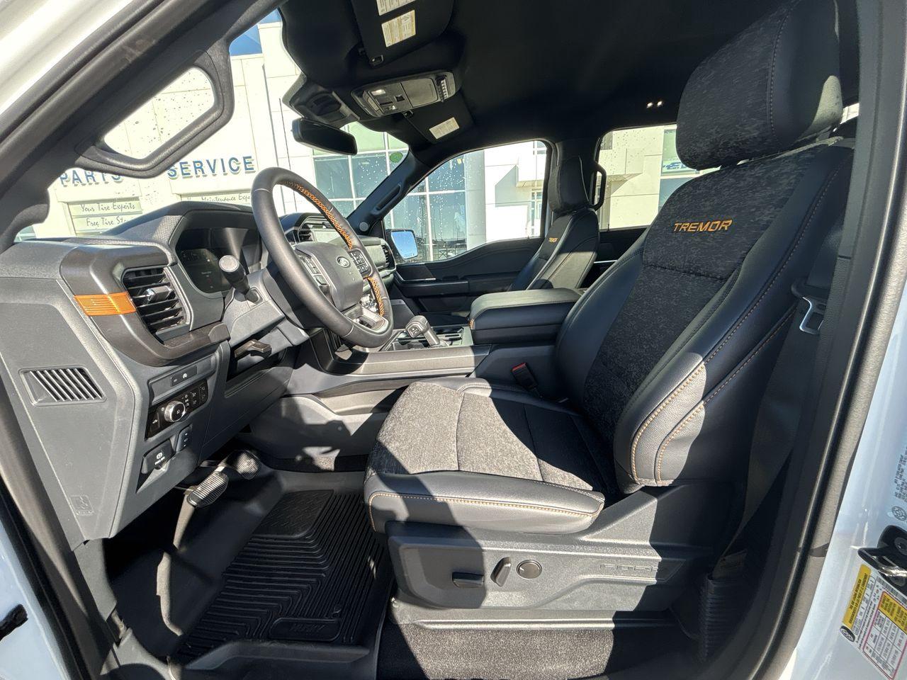 2025 Ford F-150 Tremor 4WD SuperCrew 5.5' Box Photo5