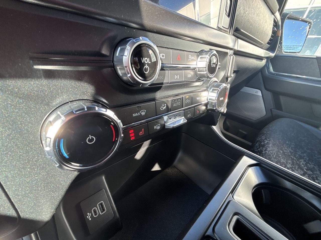 2025 Ford F-150 Tremor 4WD SuperCrew 5.5' Box Photo5