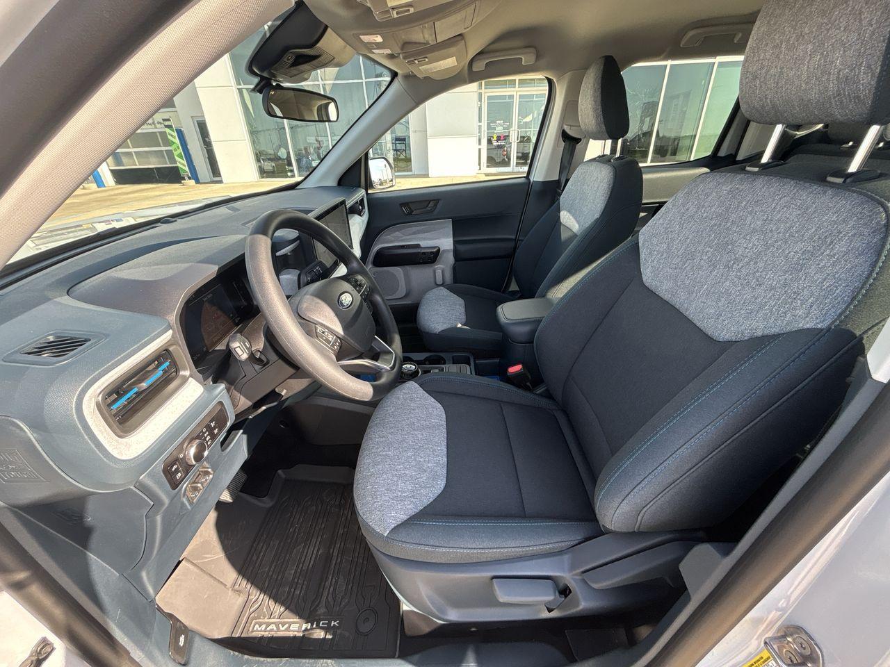 2025 Ford Maverick XLT AWD SuperCrew Photo5
