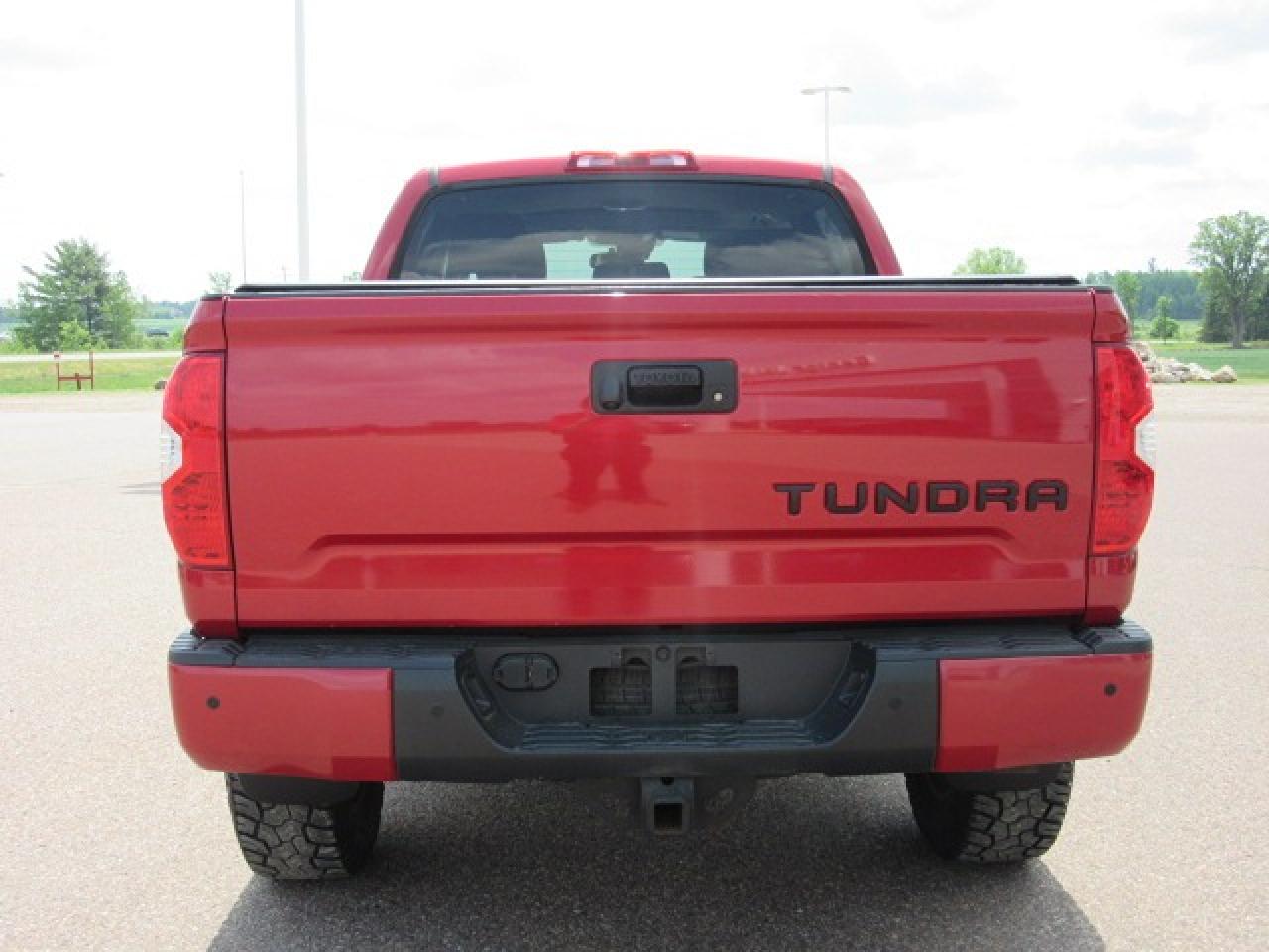 2019 Toyota Tundra SR5 Plus TRD SPORT Photo4