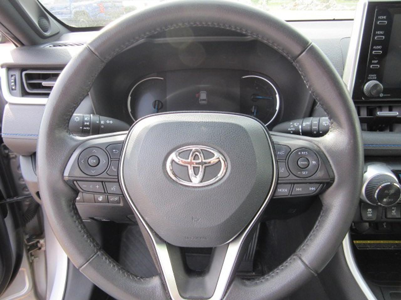 2021 Toyota RAV4 Hybrid XSE Photo