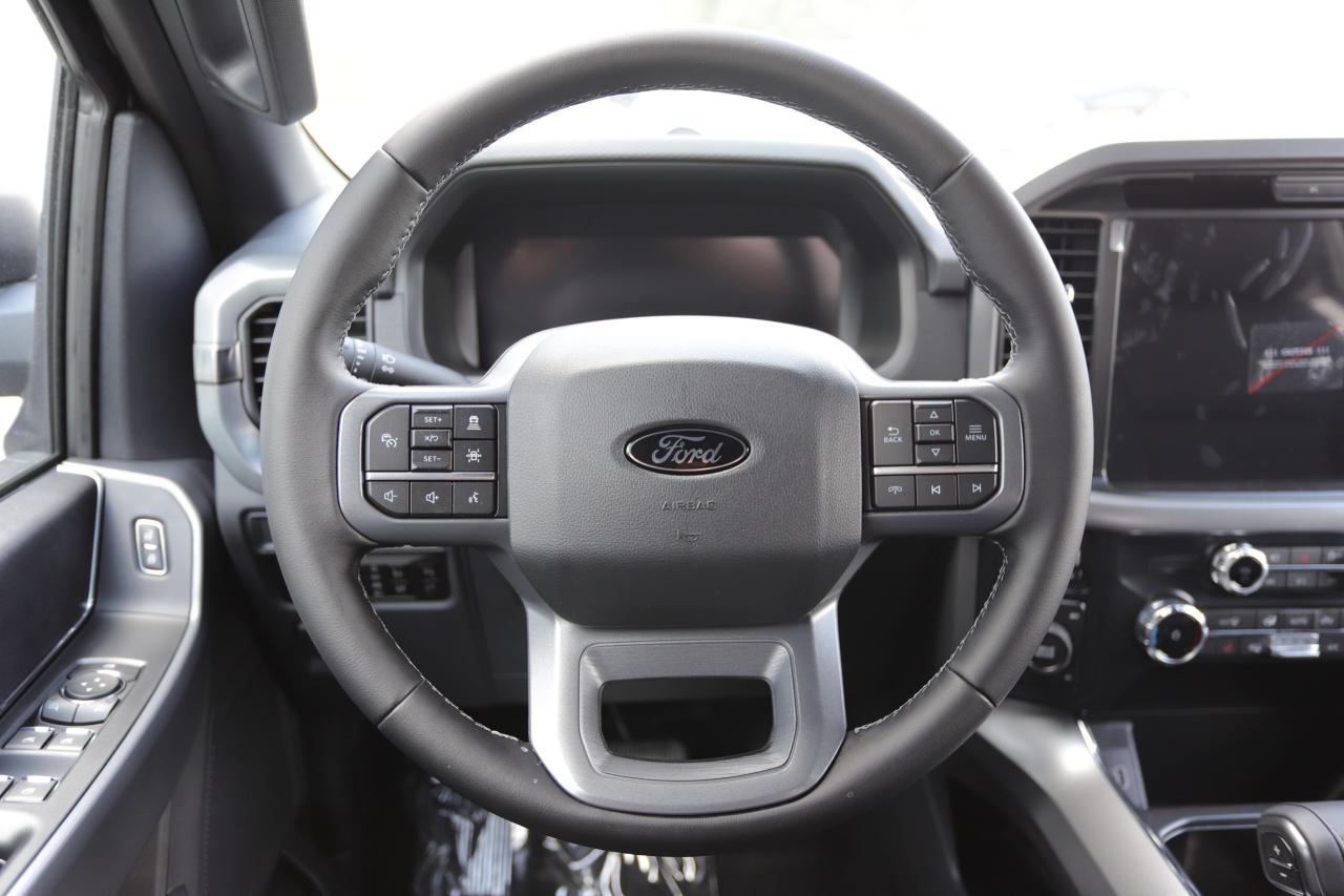 2025 Ford F-150 XLT 4WD SuperCrew 5.5' Box Photo5