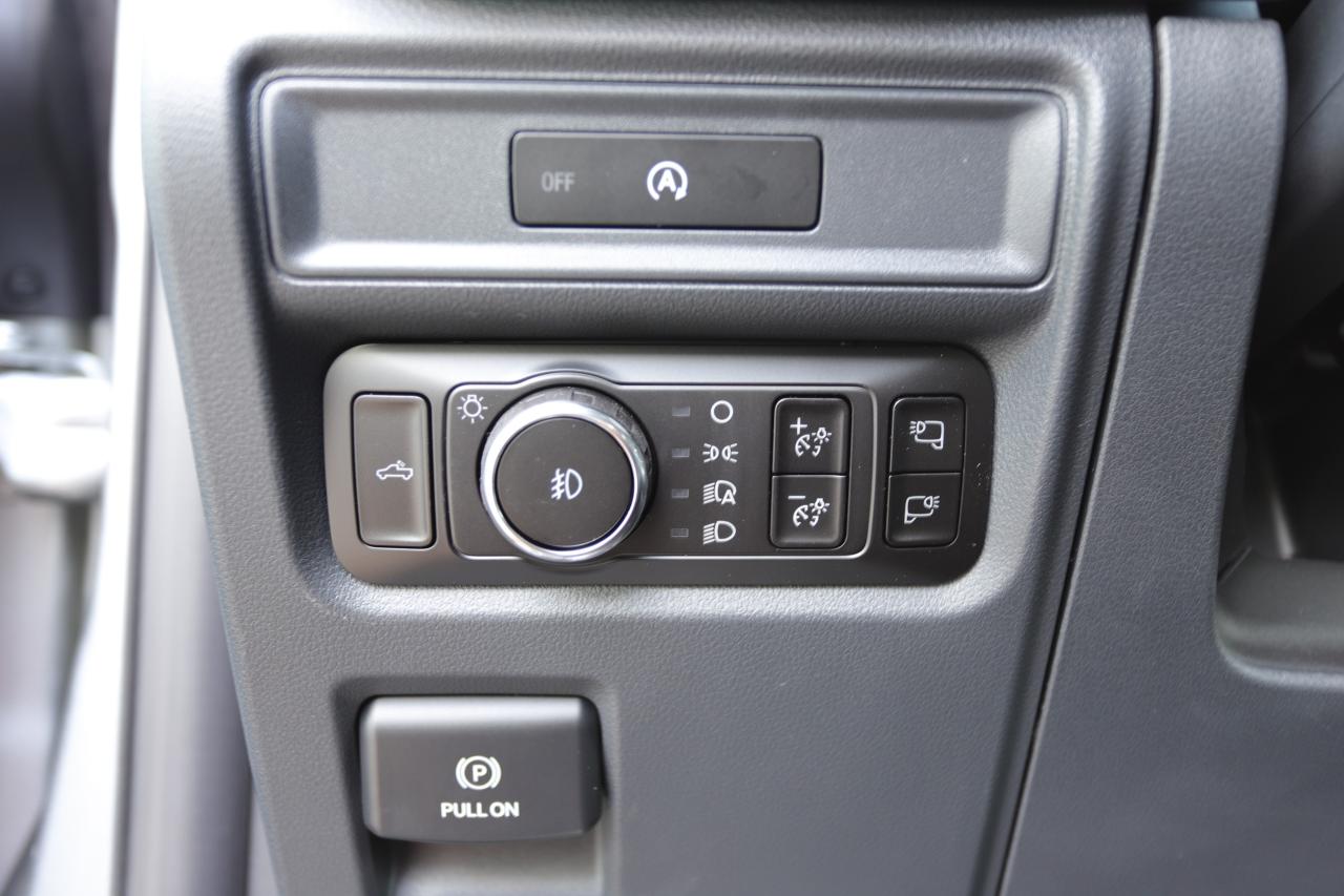 2025 Ford F-150 XLT 4WD SuperCrew 5.5' Box Photo5