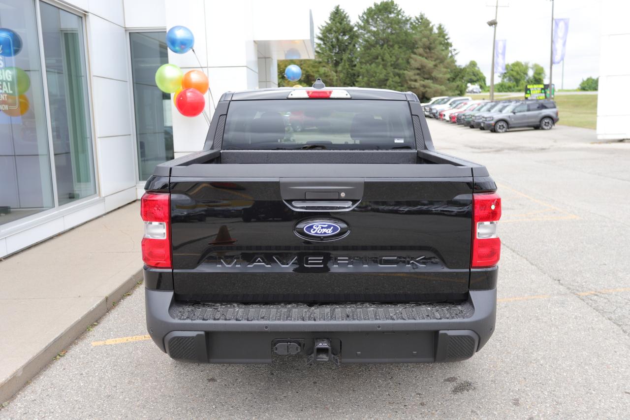 2025 Ford Maverick XLT AWD SuperCrew Photo4