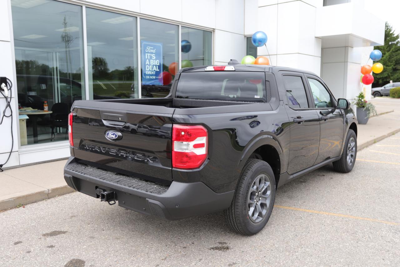 2025 Ford Maverick XLT AWD SuperCrew Photo3