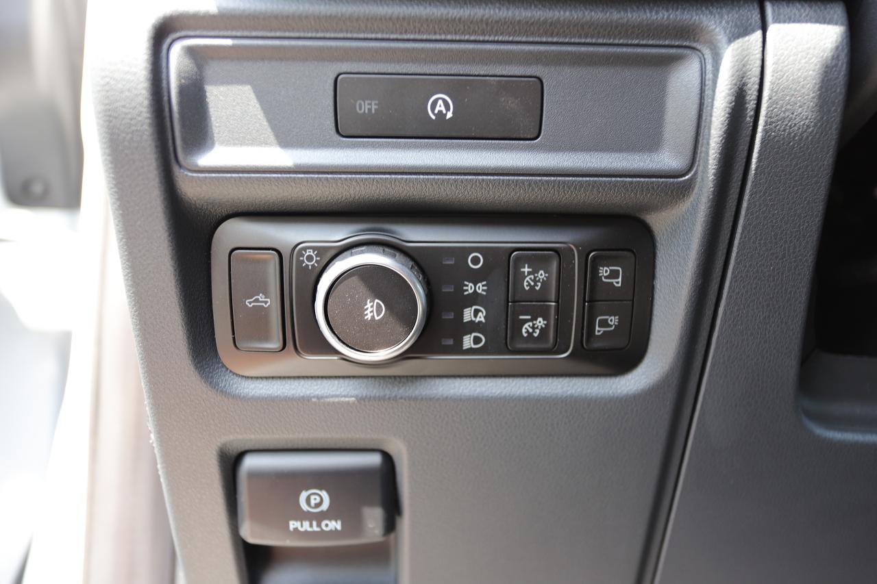 2025 Ford F-150 XLT 4WD SuperCrew 5.5' Box Photo5