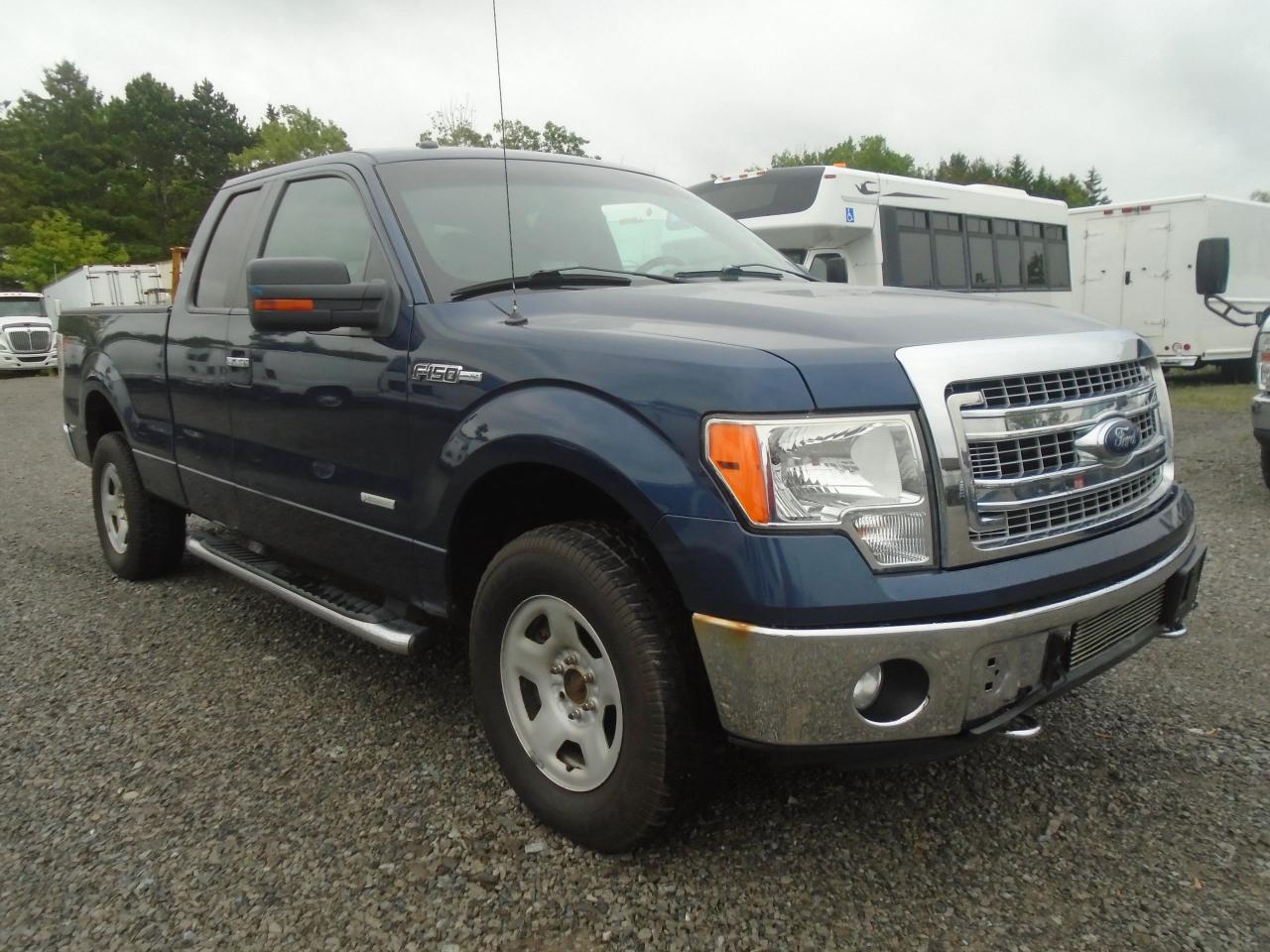 2013 Ford F-150 4WD SuperCab 145  Lariat - Photo #4