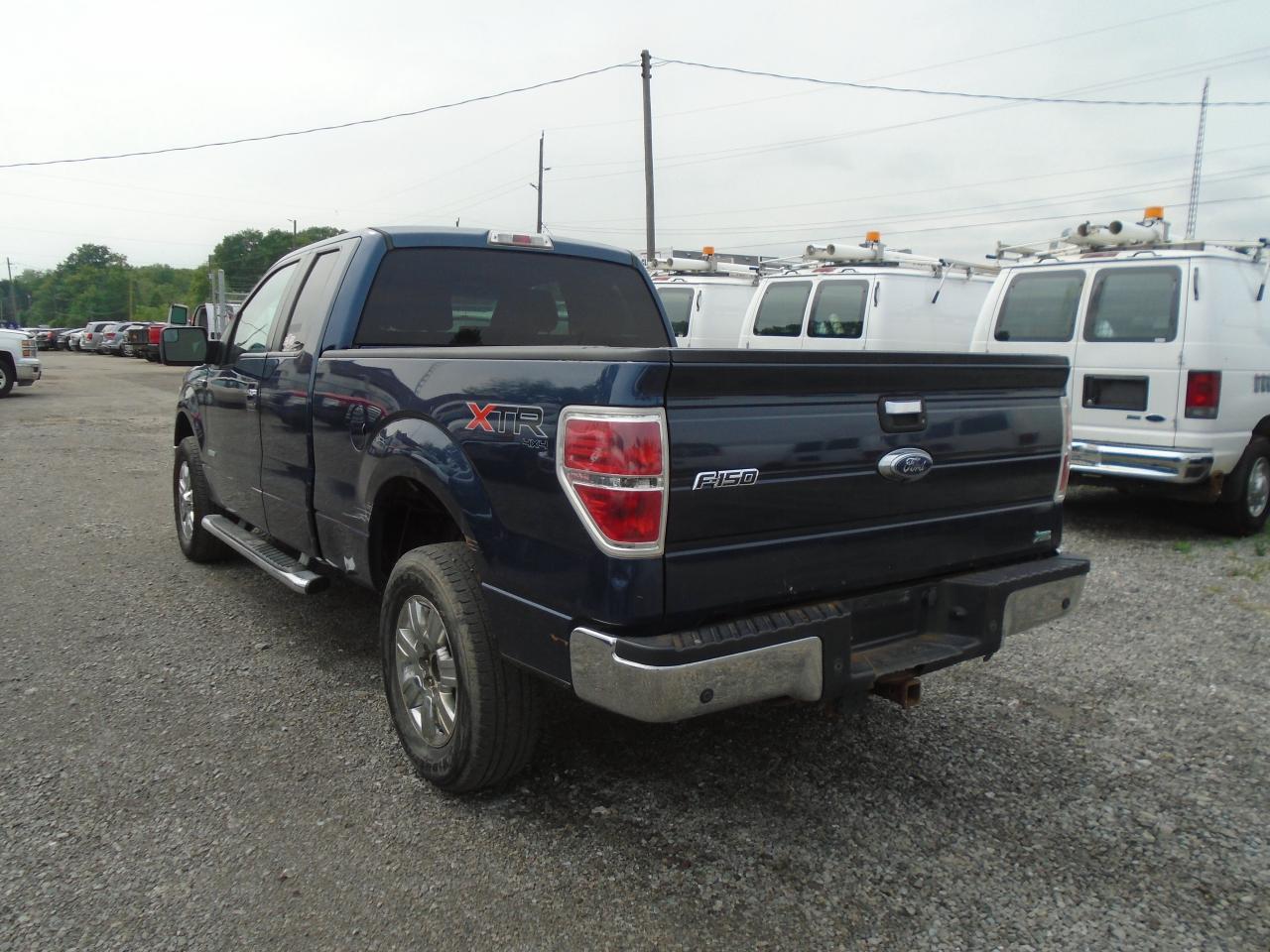 2013 Ford F-150 4WD SuperCab 145  Lariat - Photo #3