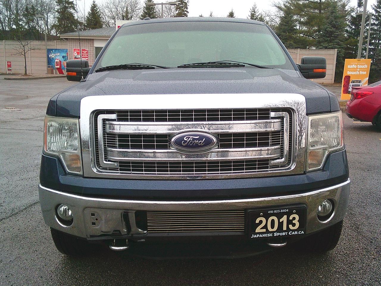 2013 Ford F-150 4WD SuperCab XLT Lariat Photo2