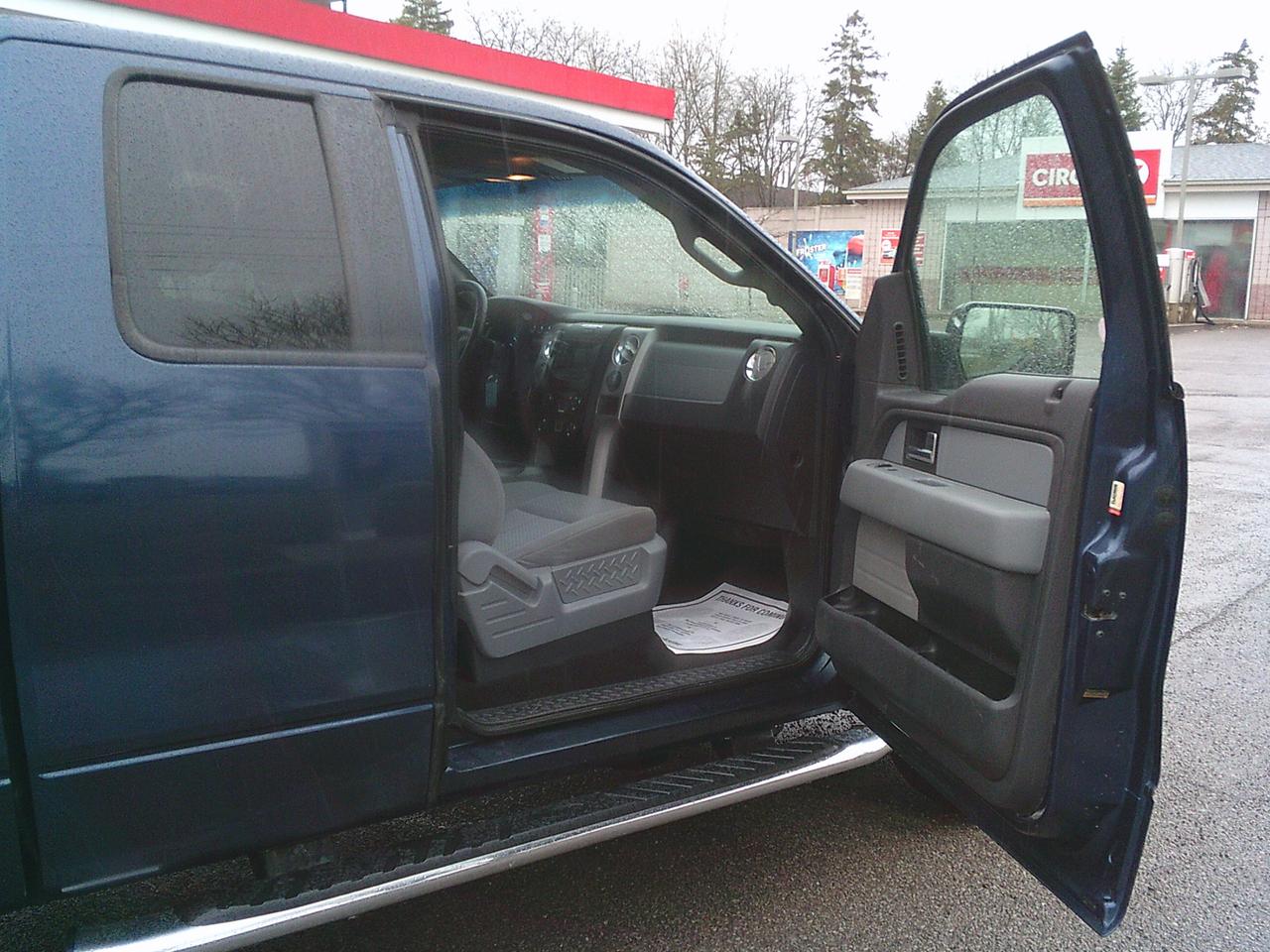 2013 Ford F-150 4WD SuperCab XLT Lariat Photo