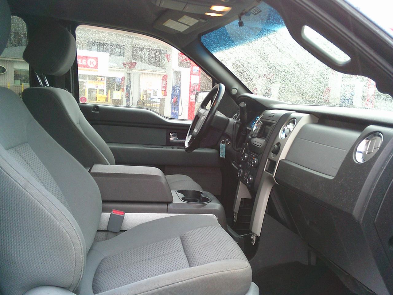 2013 Ford F-150 4WD SuperCab XLT Lariat Photo