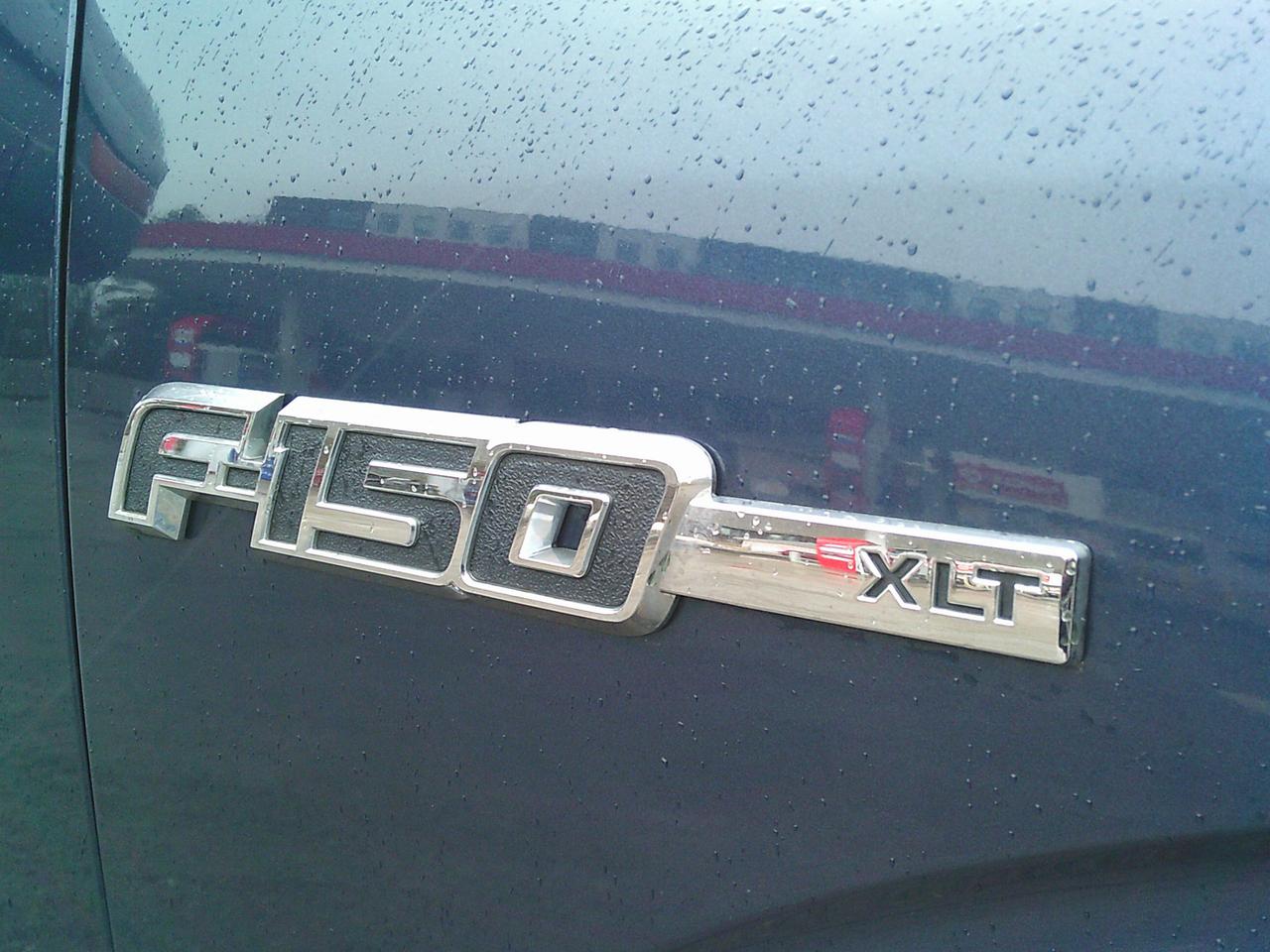 2013 Ford F-150 4WD SuperCab XLT Lariat Photo