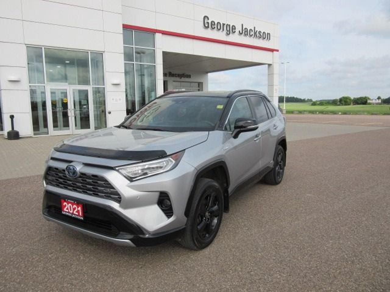 Used 2021 Toyota RAV4 Hybrid XSE for sale in Renfrew, ON