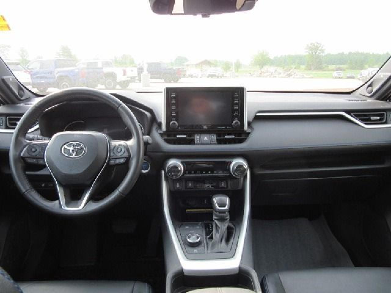 2021 Toyota RAV4 Hybrid XSE - Photo #19