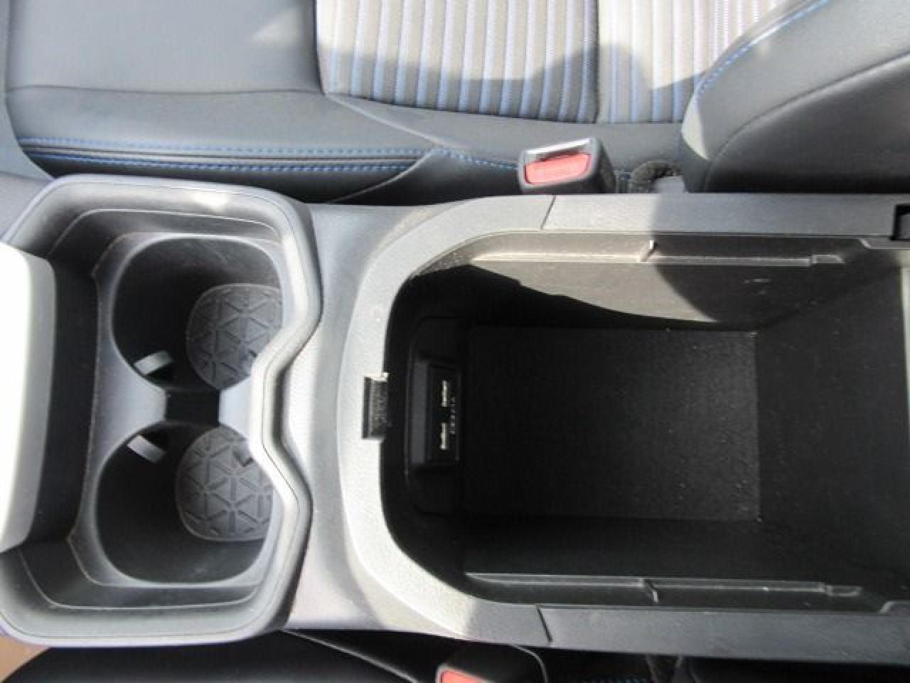 2021 Toyota RAV4 Hybrid XSE - Photo #17