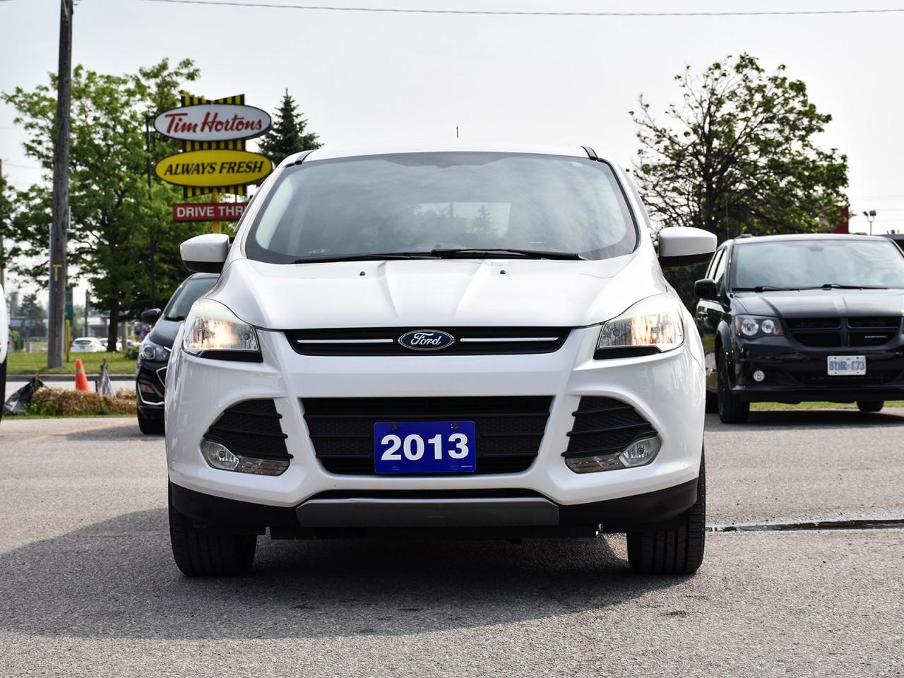 2013 Ford Escape SE ~Alloy wheels ~Bluetooth ~Heated Seats ~LOW KM! Photo2