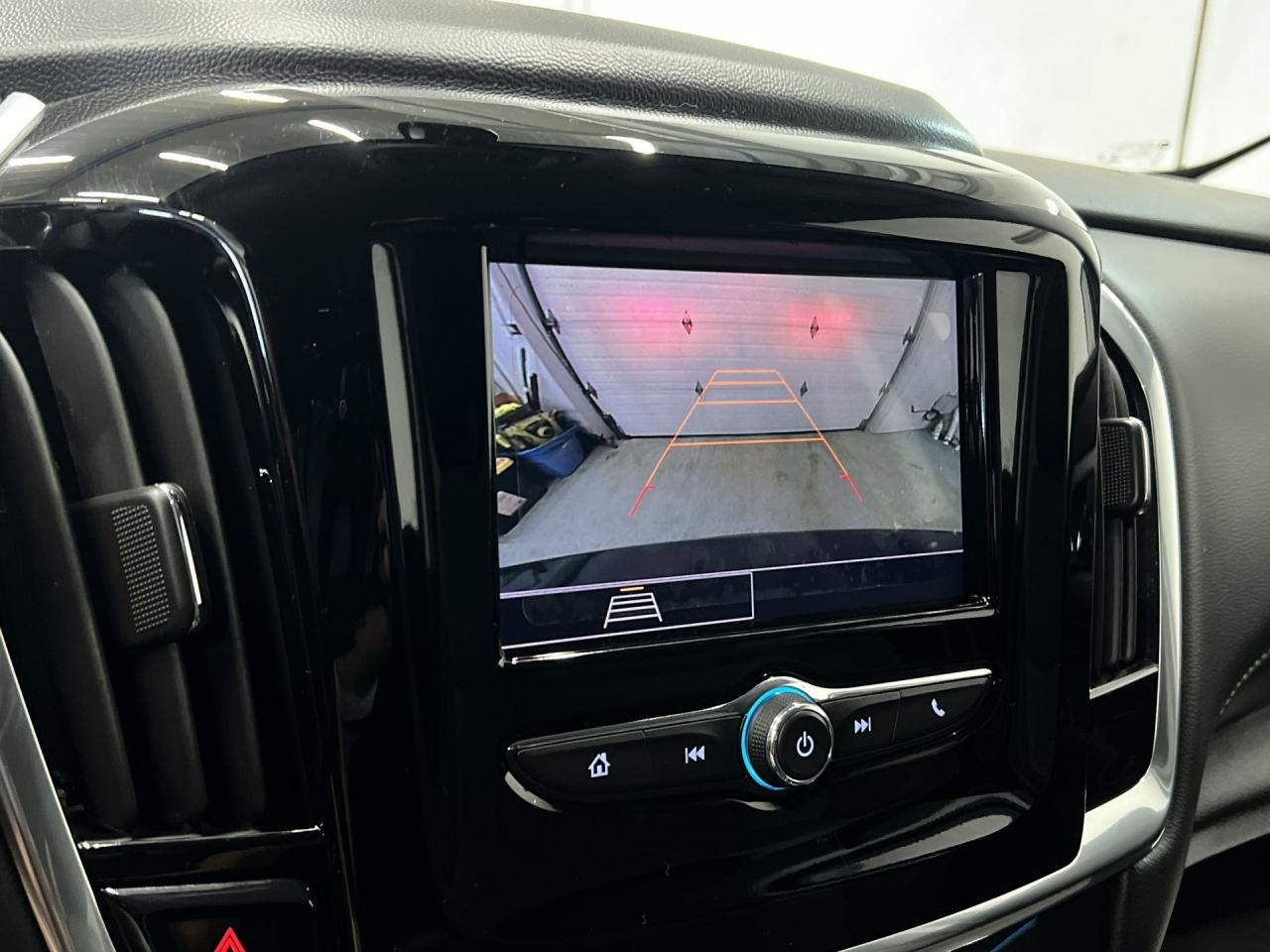 2021 Chevrolet Traverse AWD | 8-PASS |310HP 3.6L V6 | CARPLAY|18IN ALLOYS Photo