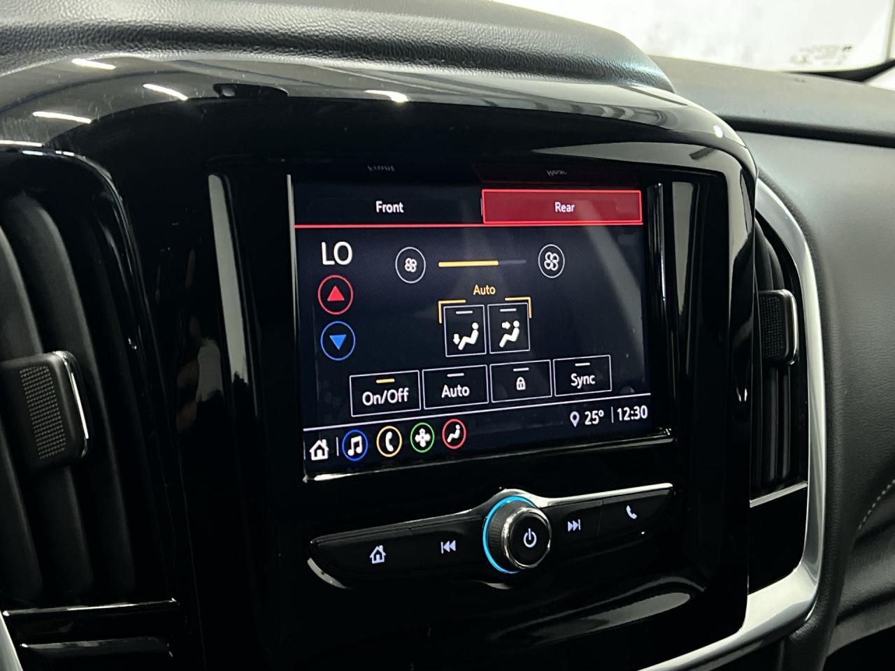 2021 Chevrolet Traverse AWD | 8-PASS |310HP 3.6L V6 | CARPLAY|18IN ALLOYS Photo