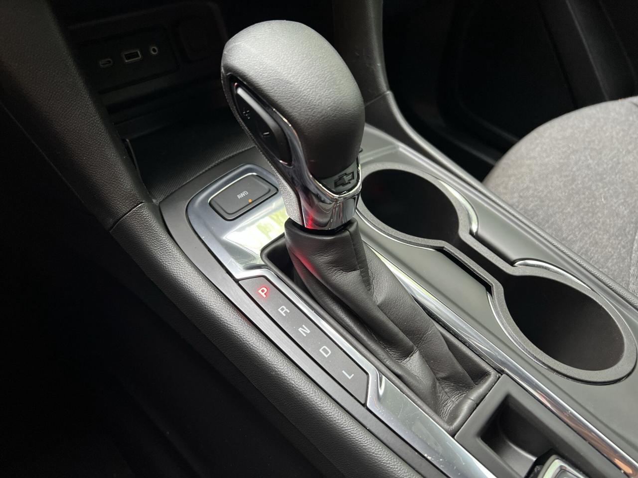 2022 Chevrolet Equinox LT AWD | ONLY 33,000KMS! | HTD SEATS | CARPLAY Photo