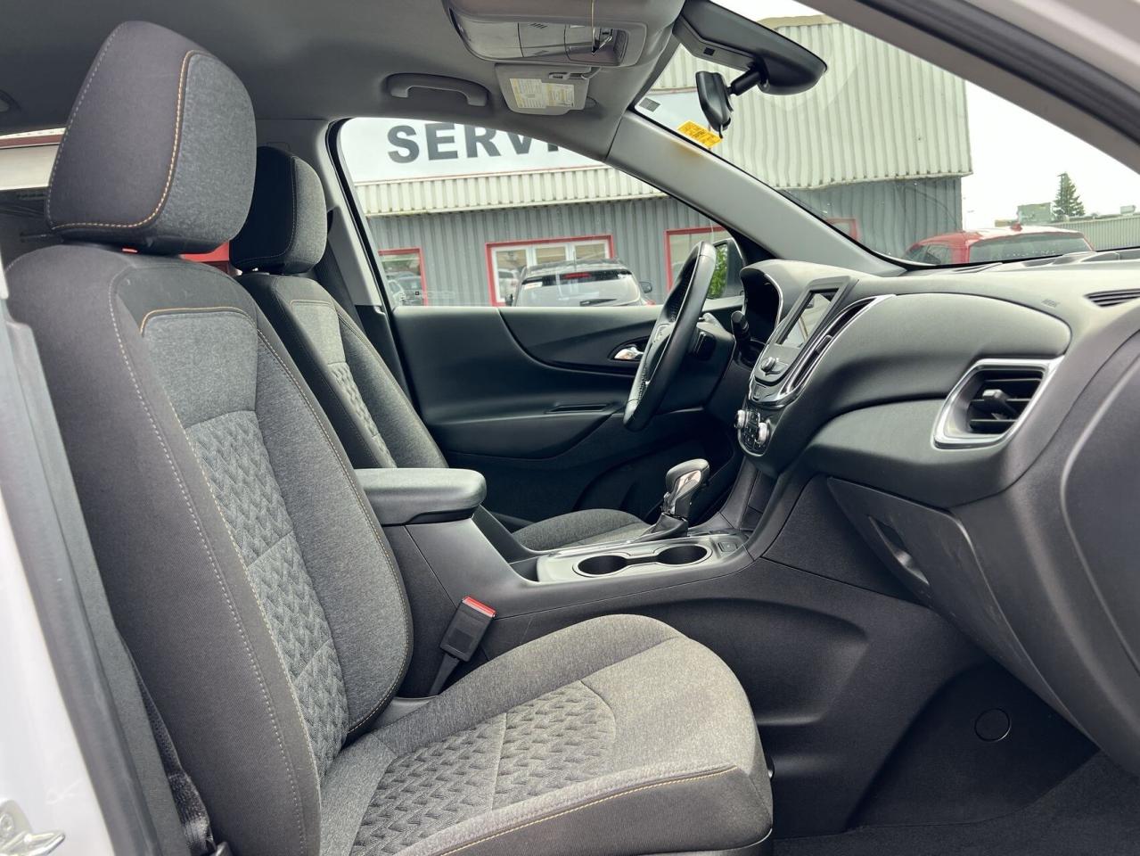 2022 Chevrolet Equinox LT AWD | ONLY 33,000KMS! | HTD SEATS | CARPLAY Photo